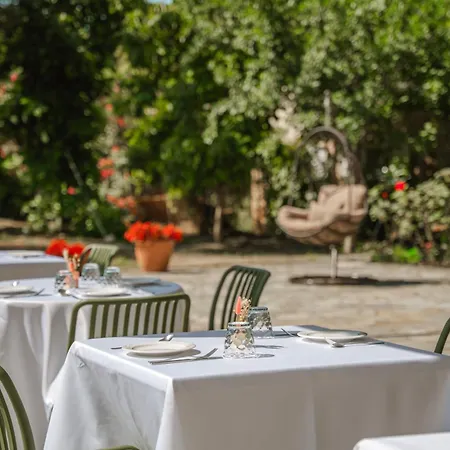 Theros Blu Guest house