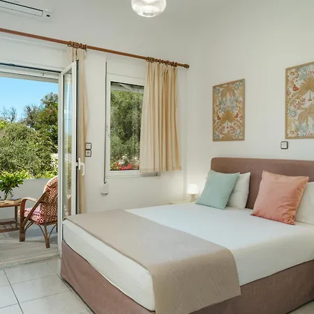 بيت ضيافة Theros Blu 4*