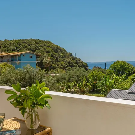 Theros Blu Guest house Sarakiniko (Epirus)